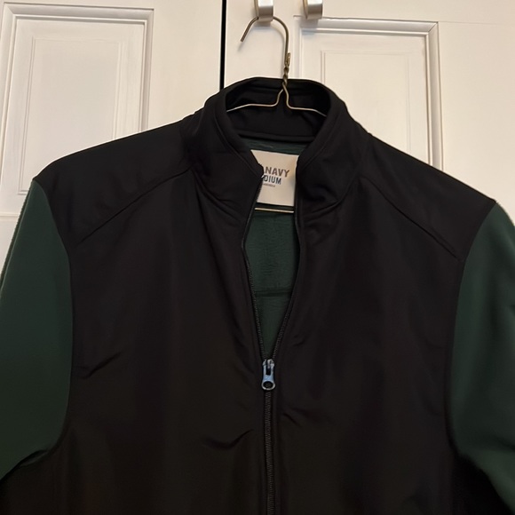 Men’s Zippered Fleece. Old Navy - Picture 2 of 11